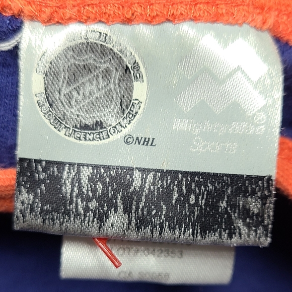 Edmonton Oilers Onesie - Picture 2 of 4